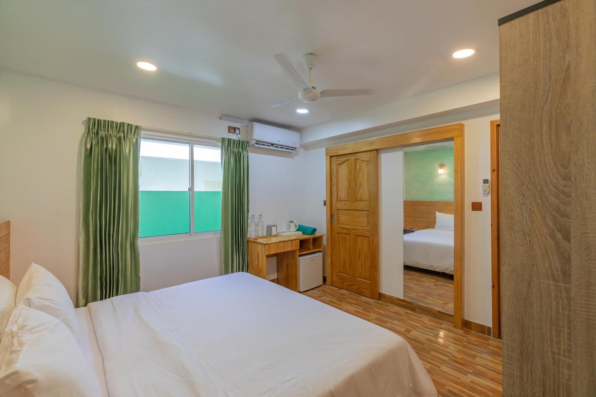 Turtle Maldives - Your Gateway To The Beach & Marine Adventures Await! Omadhoo Экстерьер фото